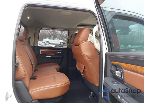 2018 Ram 1500 Longhorn 4X4 5'7 Box z USA, uszkodzony, nr VIN 1C6RR7PT3JS130695